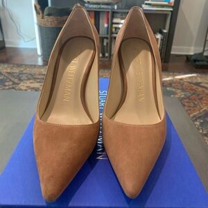 Lovely Stuart Weitzman Tan Suede Pumps Size 6 1/2